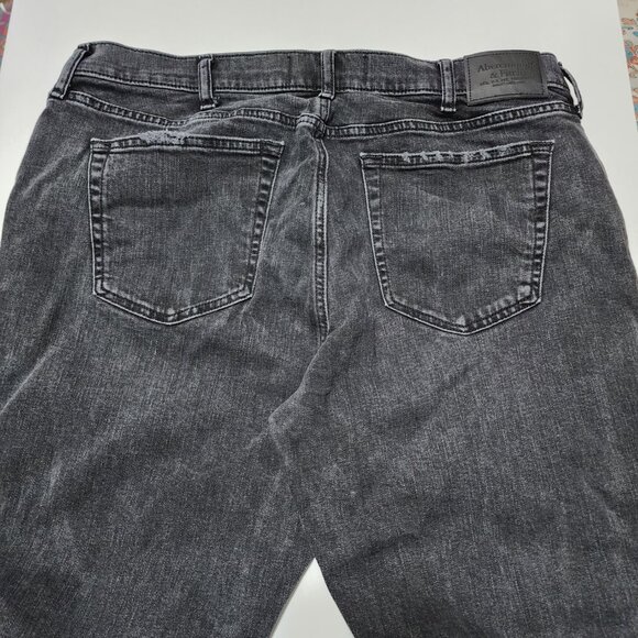 Abercrombie & Fitch Black Wash Ripped Knees Athletic Skinny Jeans - Picture 3 of 9